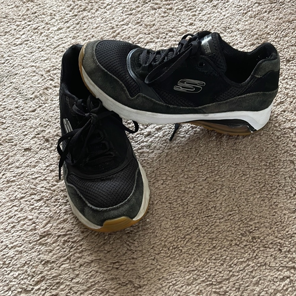 Skechers sneakers